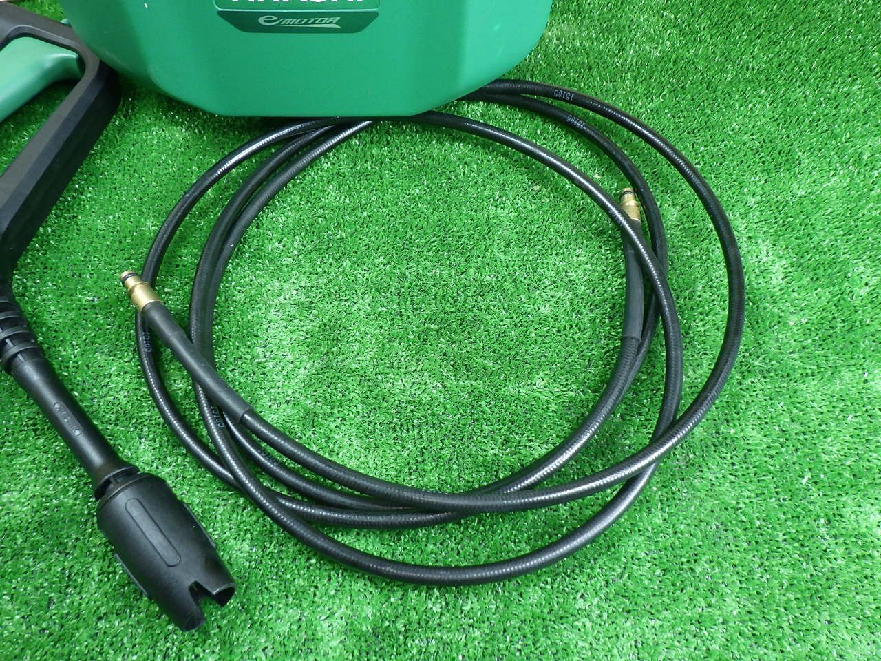 14.4V コードレス高圧洗浄機