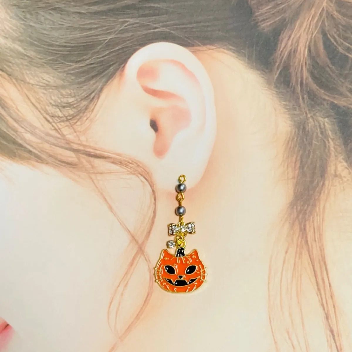 handmade ❁⃘*.゜ ジャック・オ・ランタンと悪魔にゃんこの猫ピアス