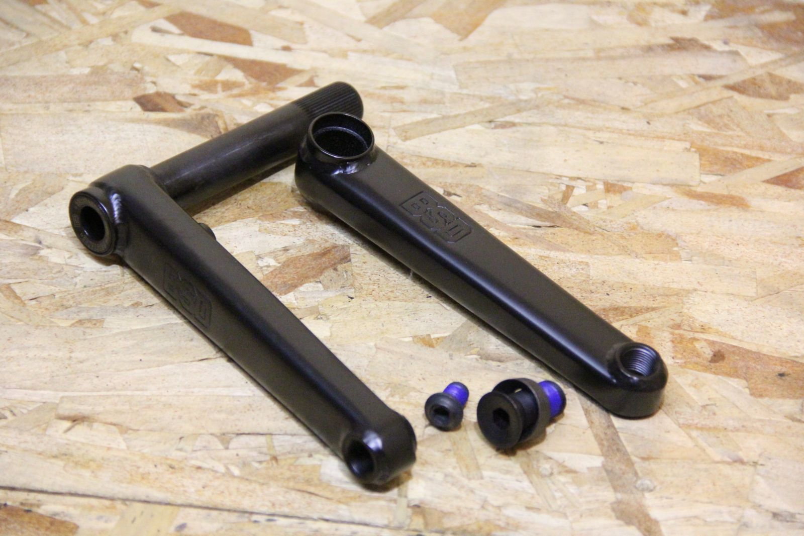 未使用品】 BMX クランク BSD SUBSTANCE CRANK 165mm BLACK パーツ