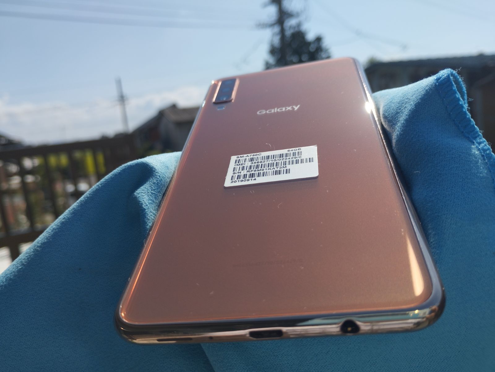 【極美品！早い者勝ち！】GALAXY○A7○ゴールド○室内使用☆付属