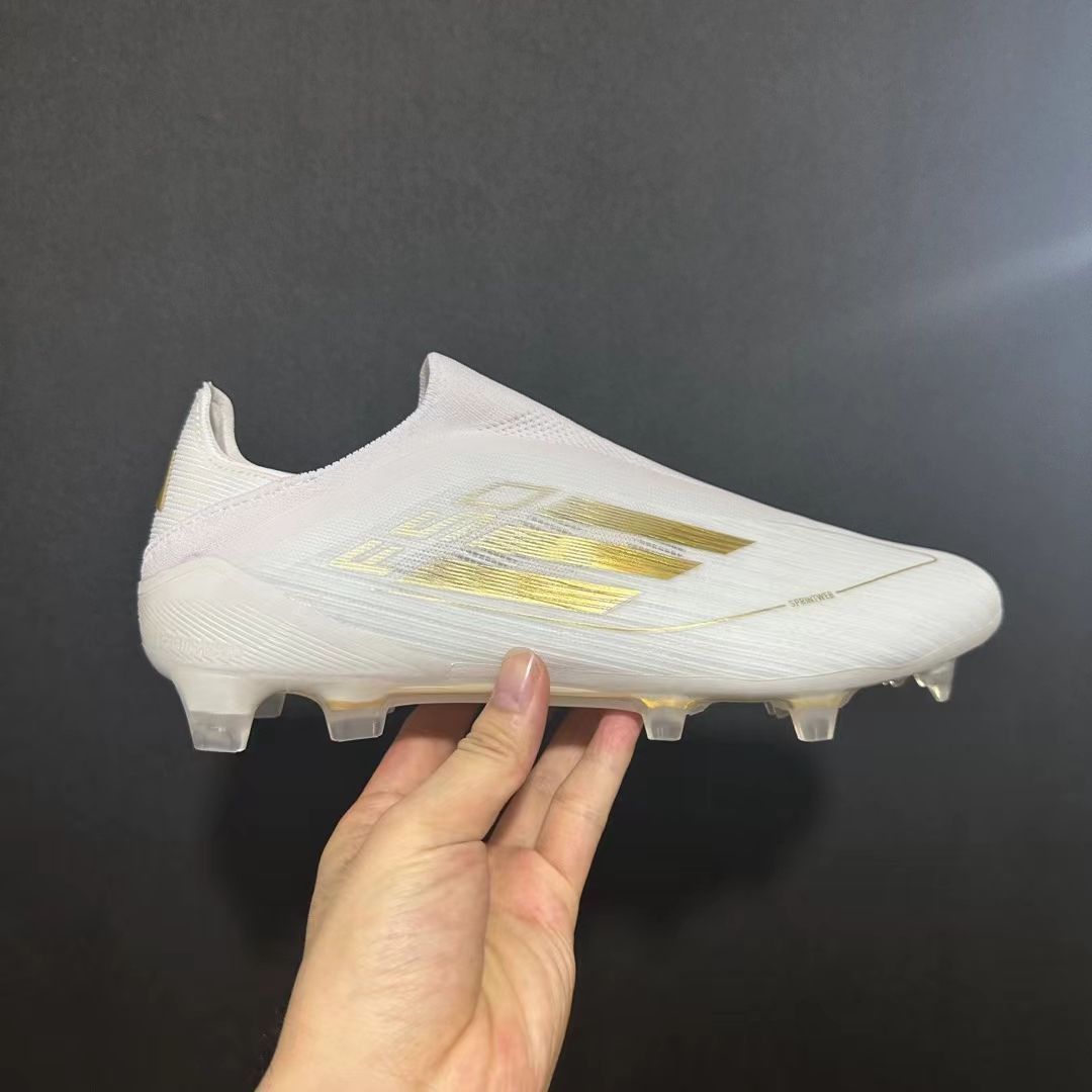 早い者勝ち】F50 ELITE レースレス FG 25.5cm 【公式通販】