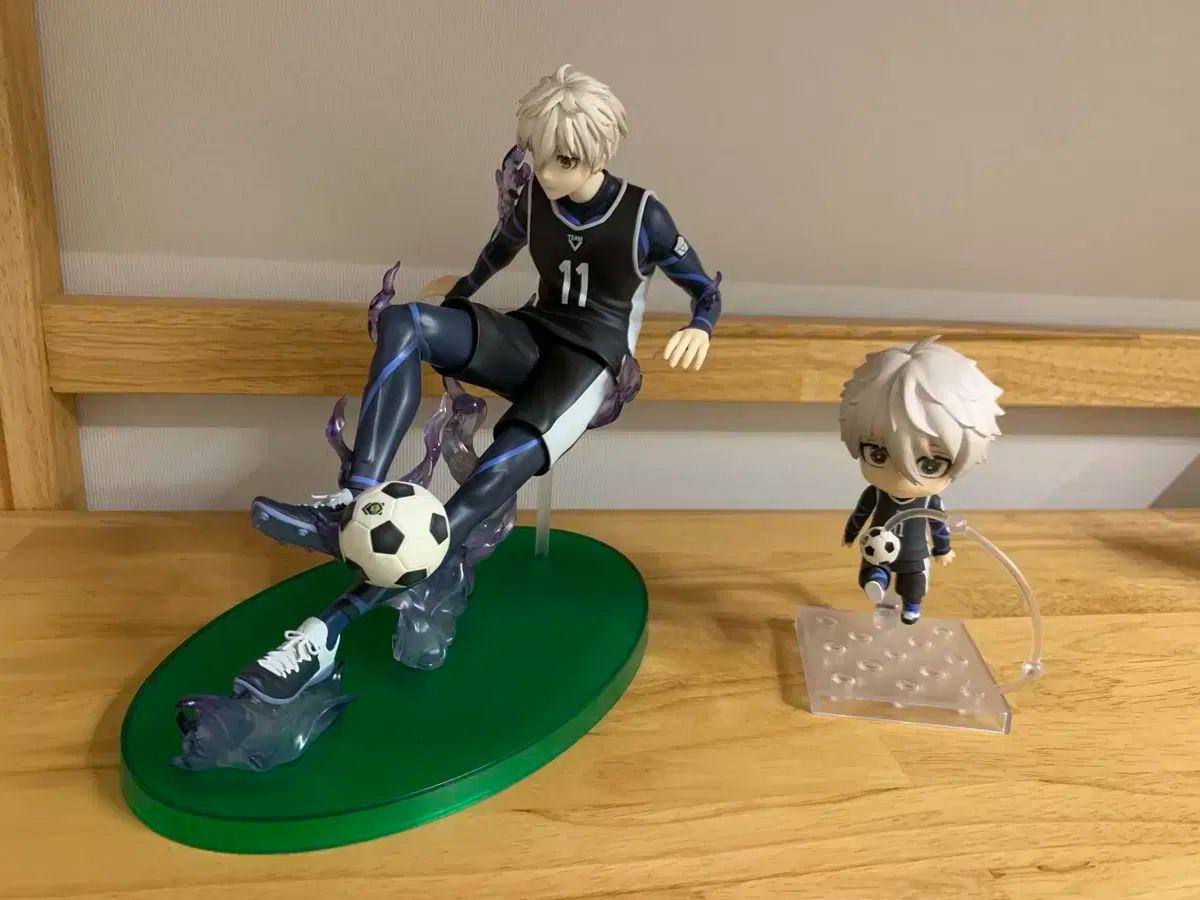 ブルーロック ブルロ 凪 誠士郎 F NEX 1 7 フィギュア