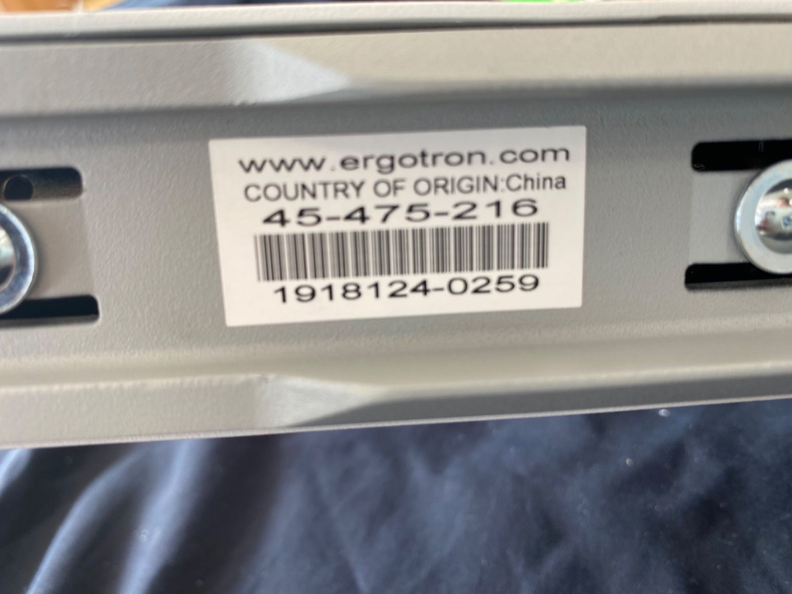 ergotron HXモニターアーム