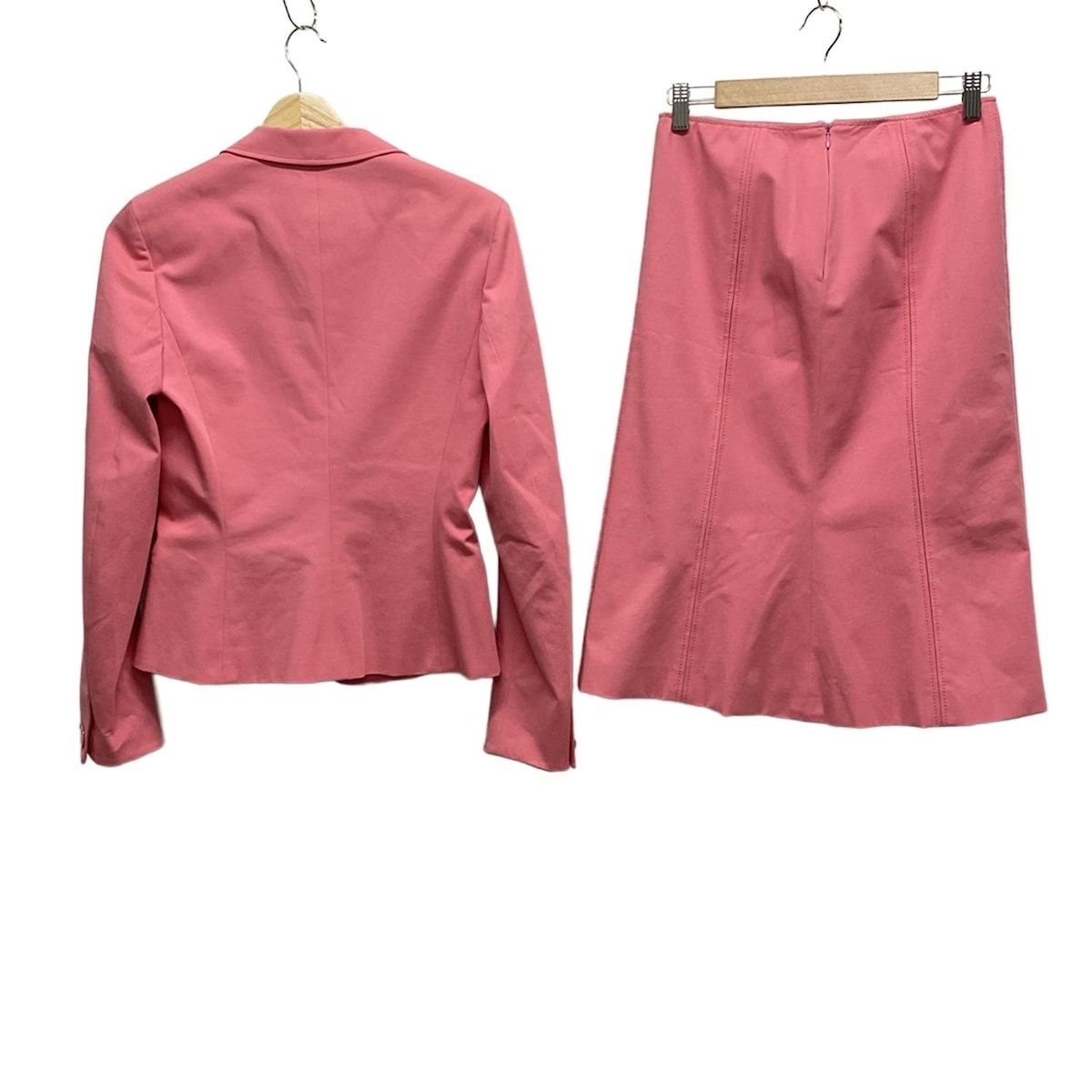 Brioni ブリオーニ スカートスーツ レディース - ピンク