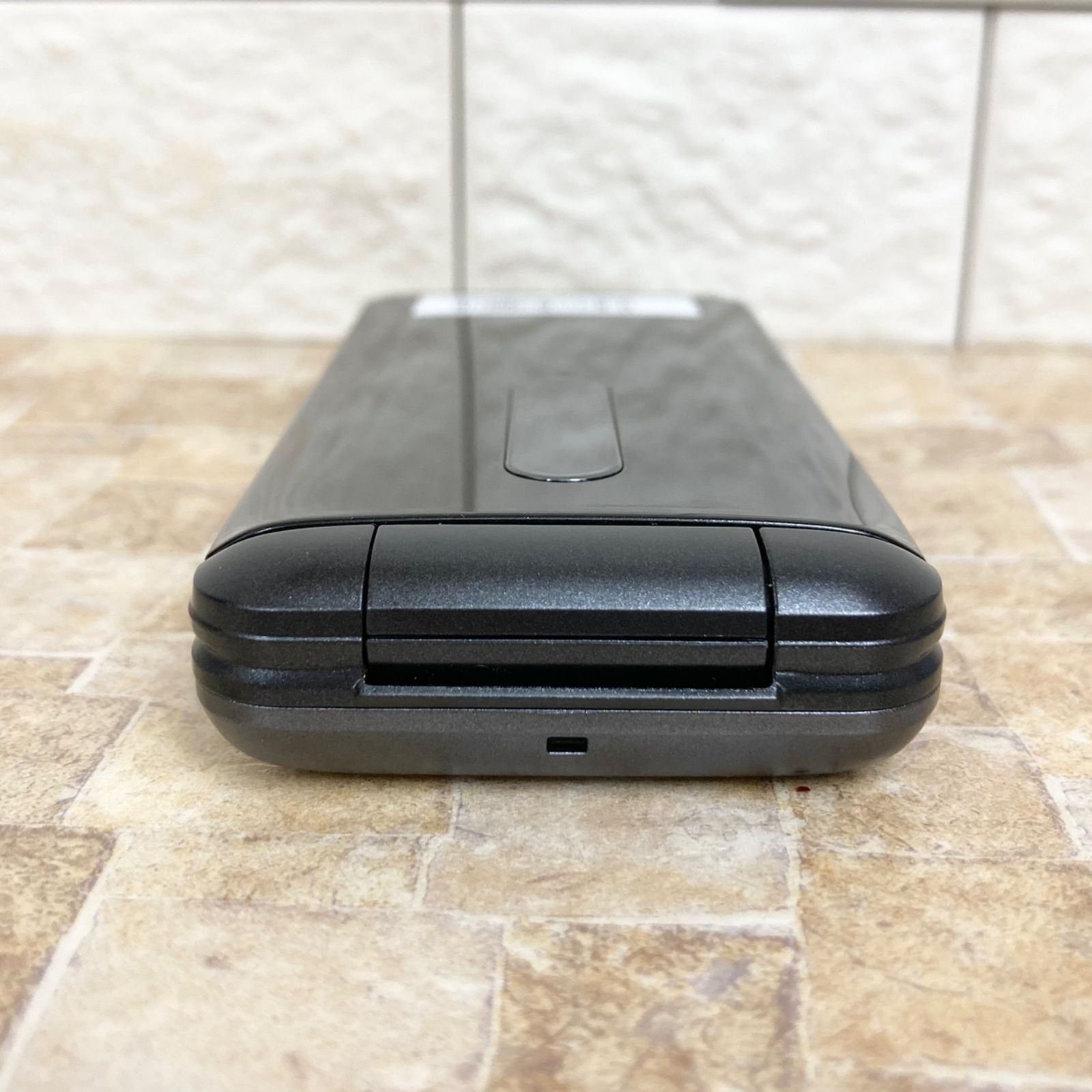 GRATINA グラティーナ KYF39SKA ガラケー ほぼ新品 3848 GRATINA KYF39