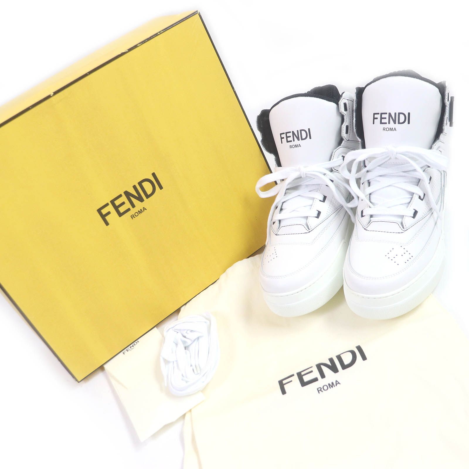 未使用品□FENDI フェンディ レザー FFロゴ ズッカ パンチングデザイン 