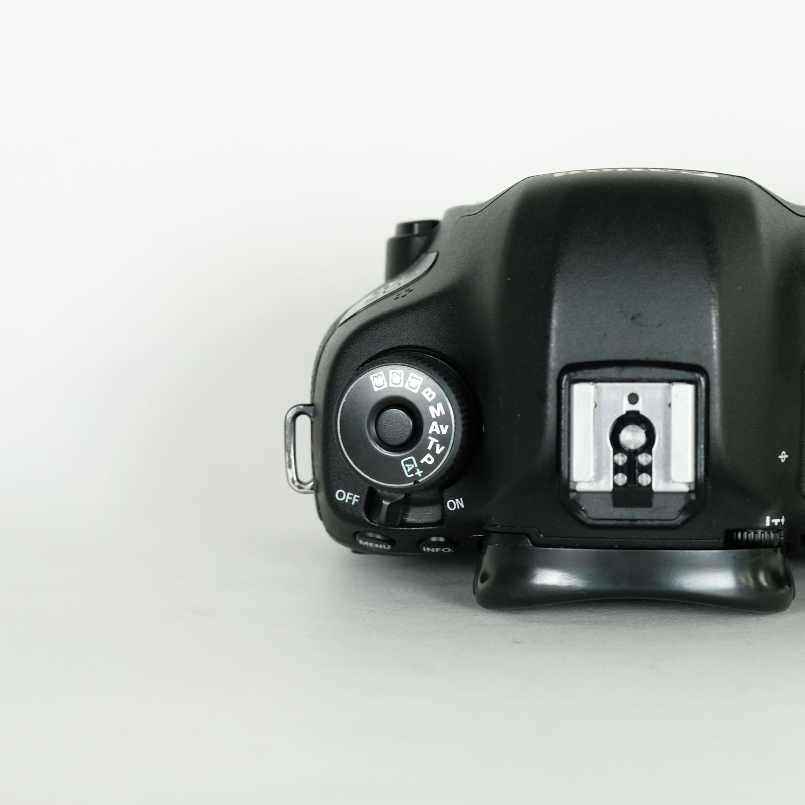 並品] Canon EOS 5D Mark III / キヤノンEFマウント 中古】【並品