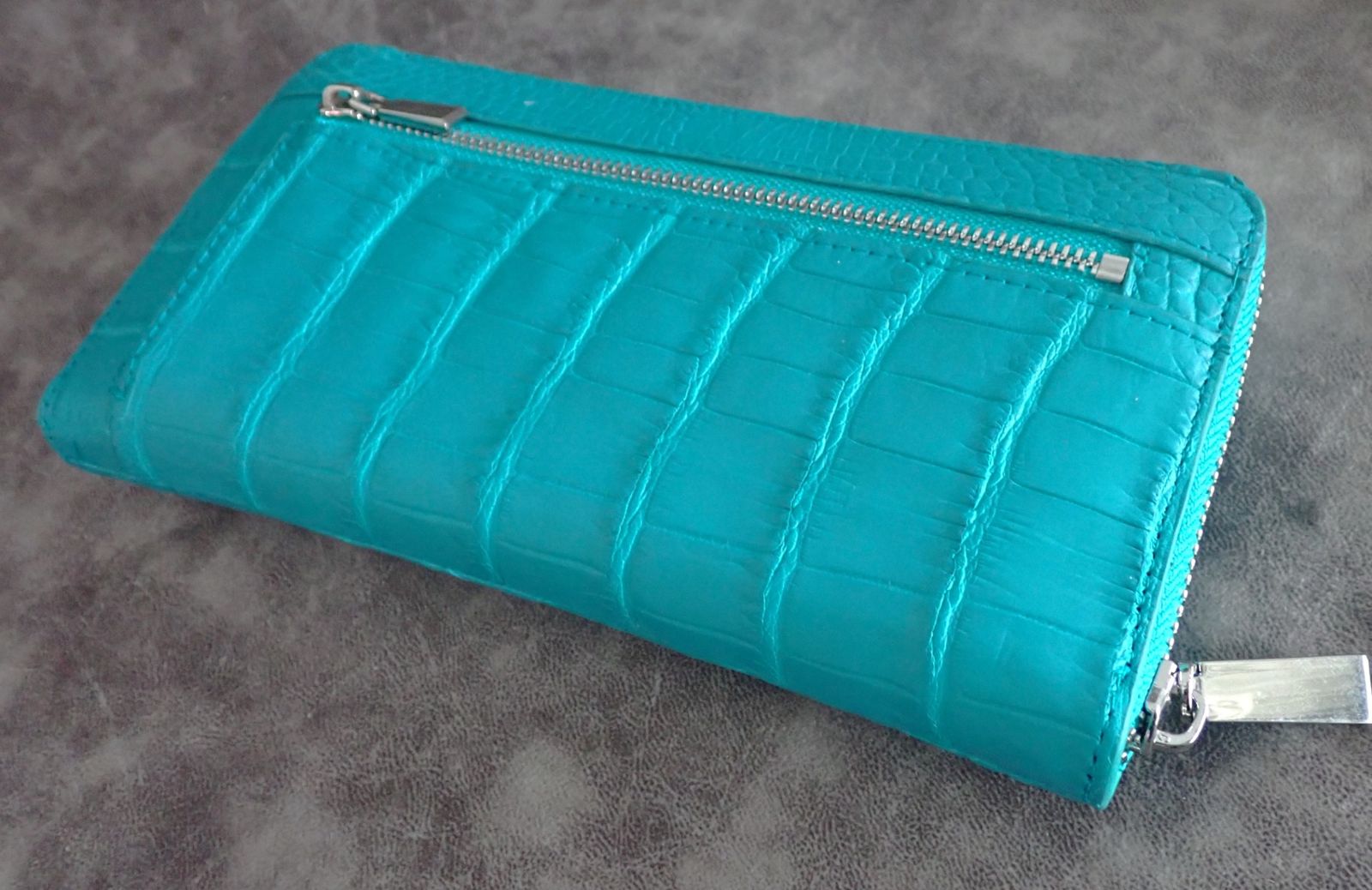 メル11865 さん専用新品 ヘンローンクロコダイルマットWファスナー小銭