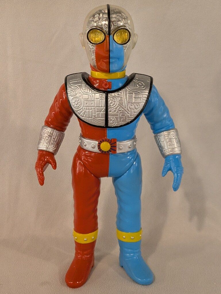 メディコム・トイ 東映レトロソフビコレクション キカイダー01