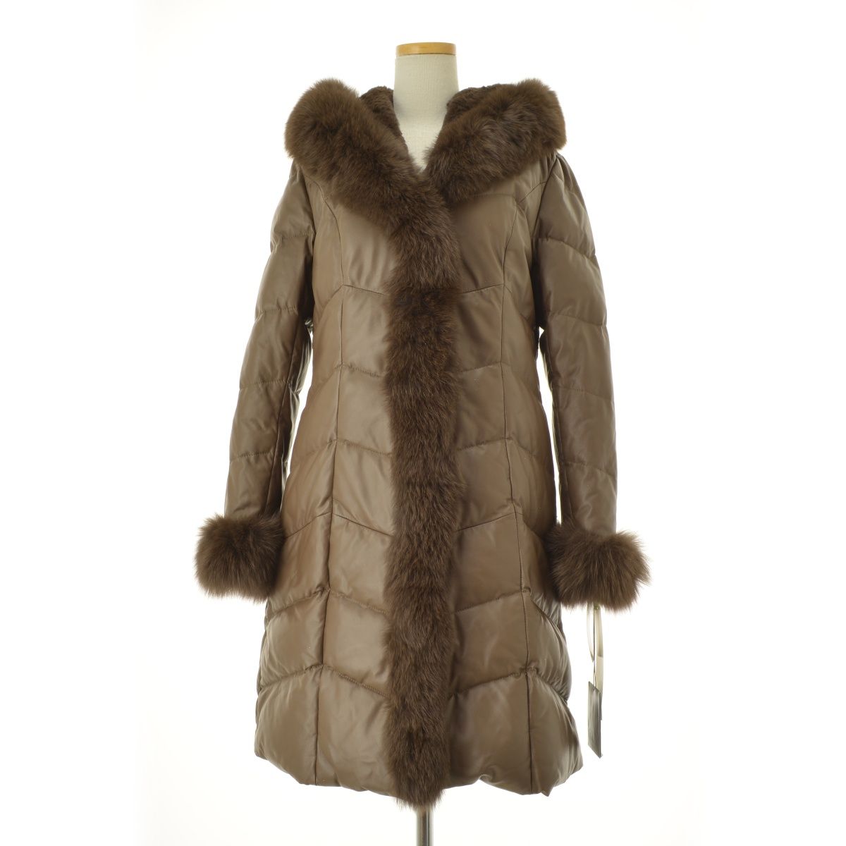 DAMAcollection】ブルーフォックス&ラビットファーフード付 ラムレザー