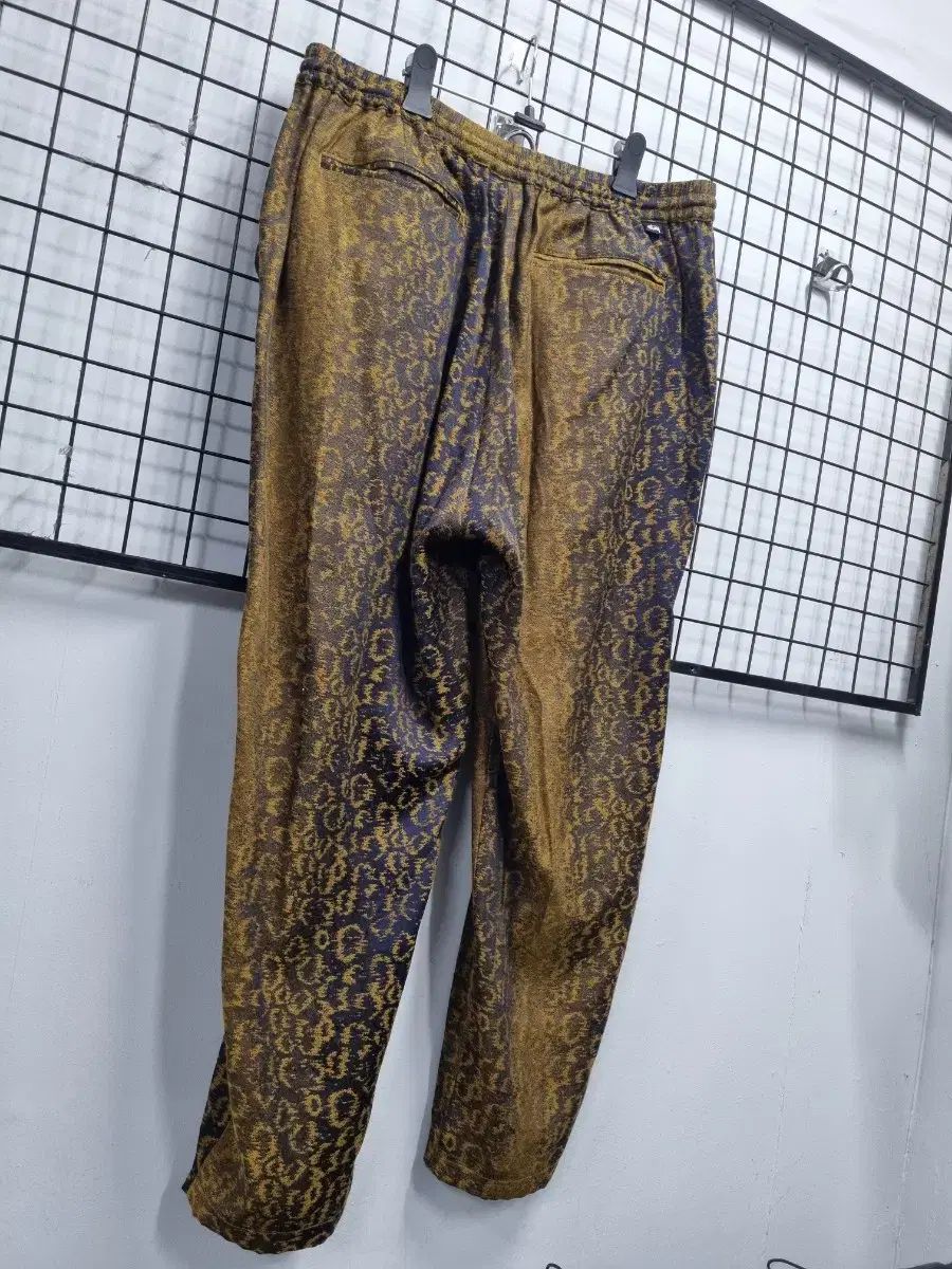 パンツ