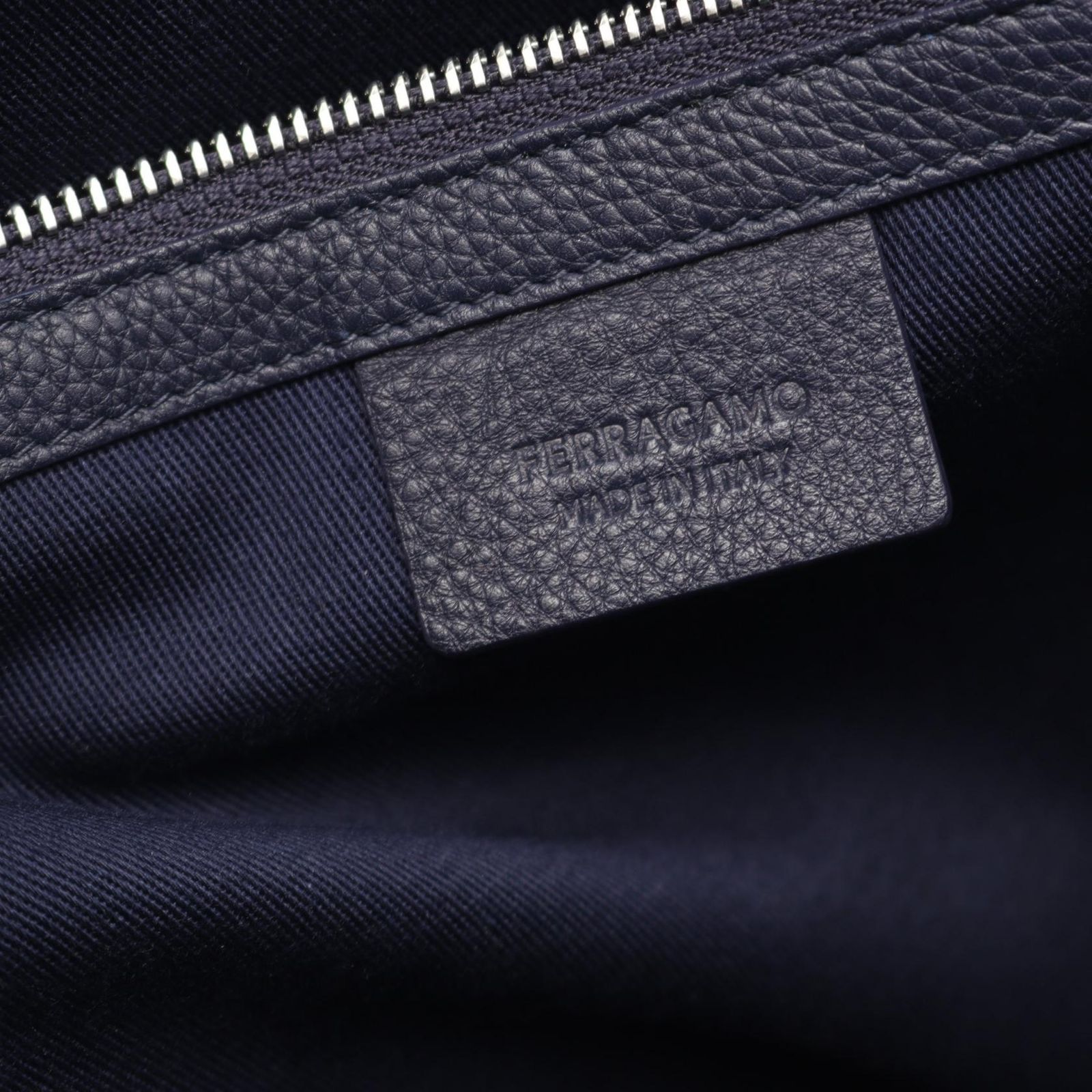 Salvatore Ferragamoフェラガモ　ネイビー レザー バッグ 楽天市場】ブルー（ブランドフェラガモ）（ショルダーバッグ