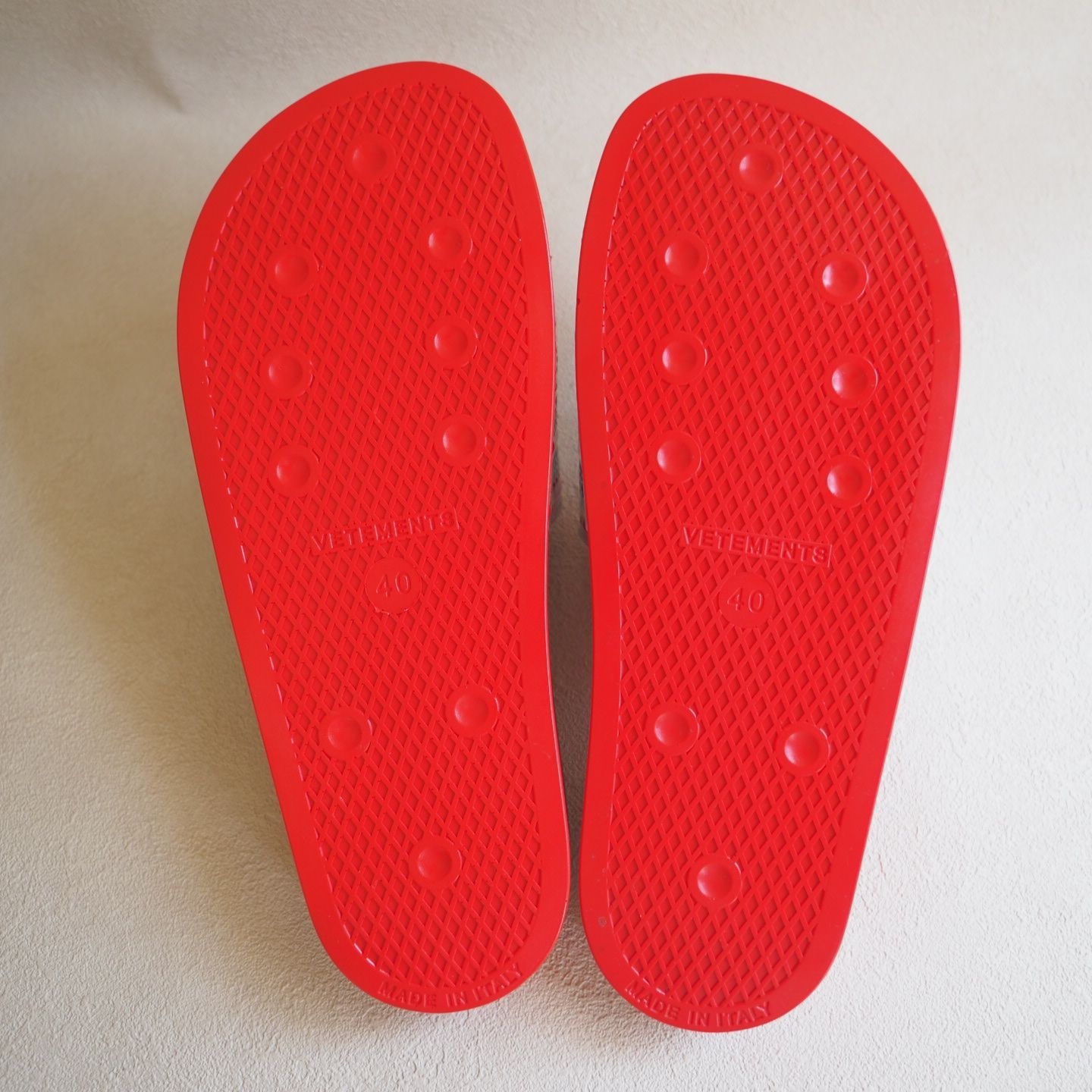 新品極美品☆ デムナ期 ヴェトモン VETEMENTS Printed slides スライド