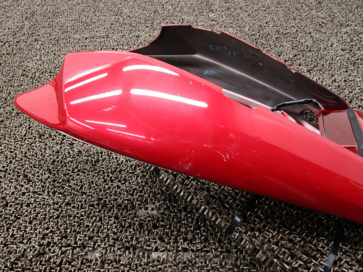 レボ シートカウル