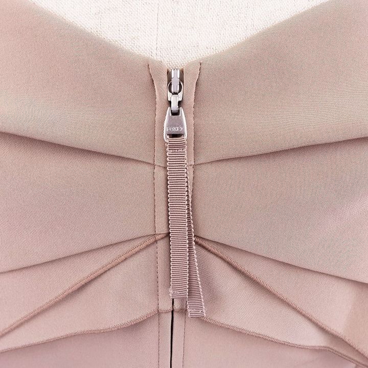 hana様☆おまとめ✨フォクシーニューヨーク ワンピース プリーツ ベージュ半袖 フォクシー ニューヨーク 2018年 38329 Back Designed Dres