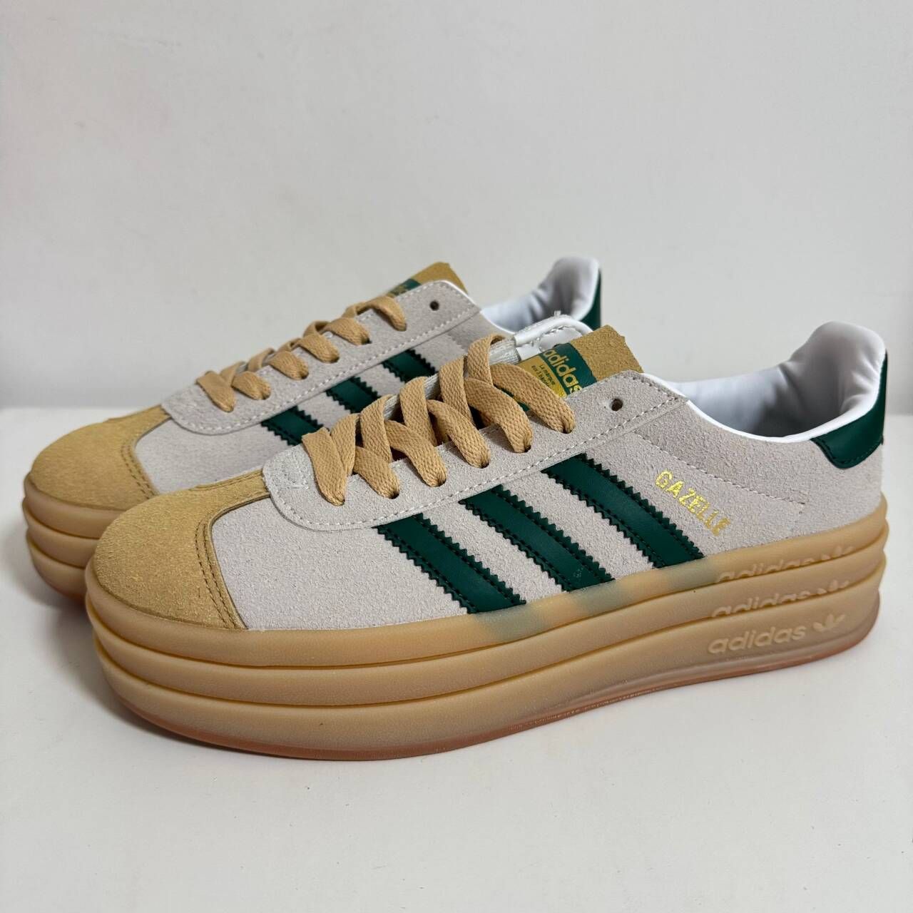 adidas Gazelle BOLD W スニーカー 国内atmos pink限定の秋らしいNEW COLOR が登場！adidas