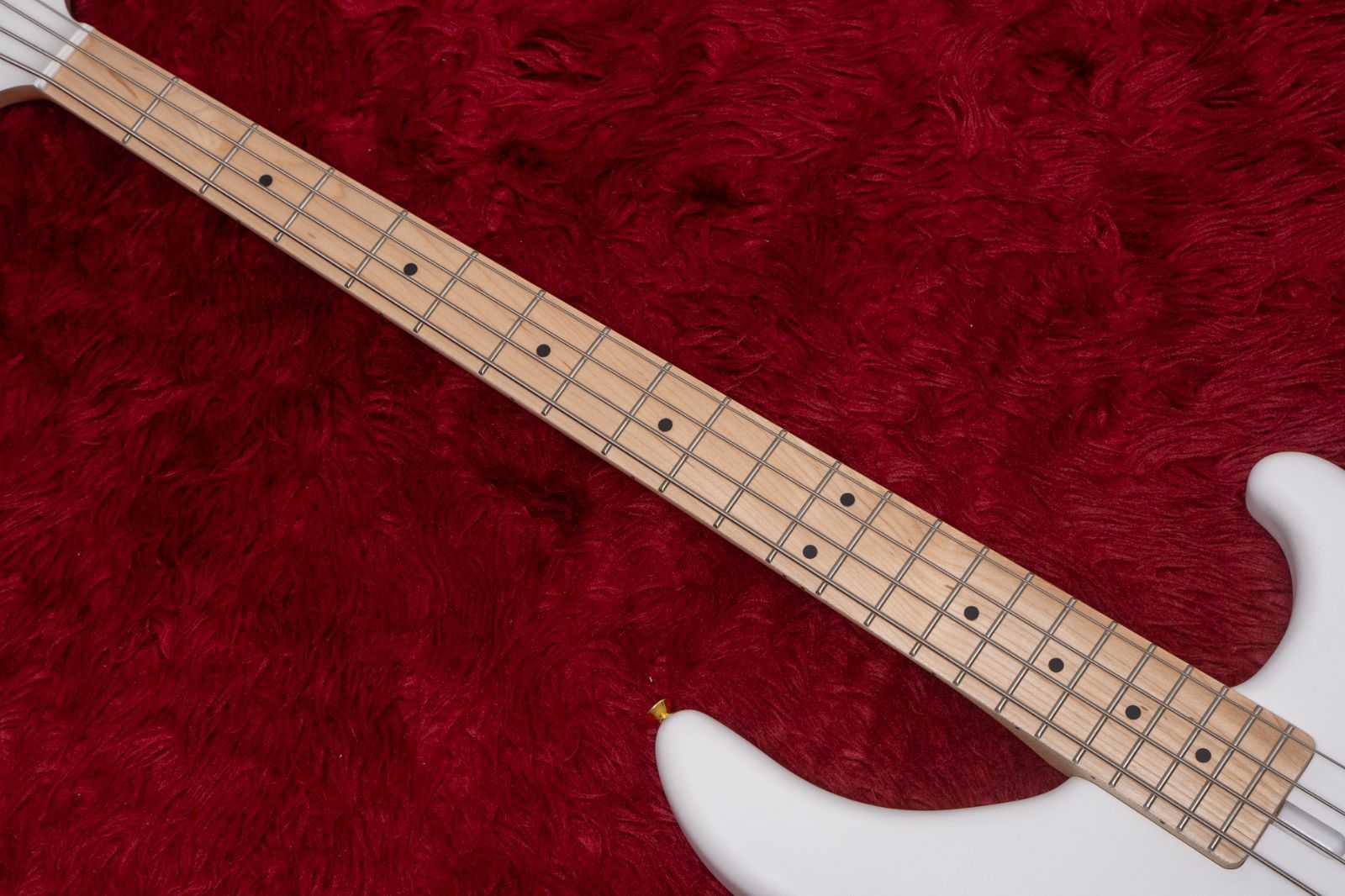 white 3.470kg