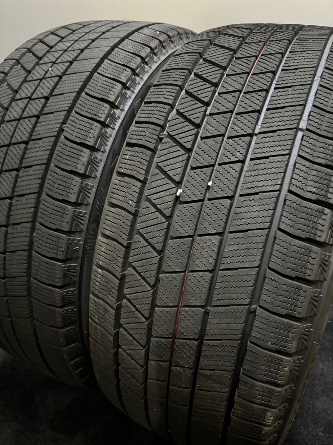 235 40R18 BRIDGESTONE VRX3 22年製 スタッドレス 2本 ブリヂストン ブリザック 南6-K129