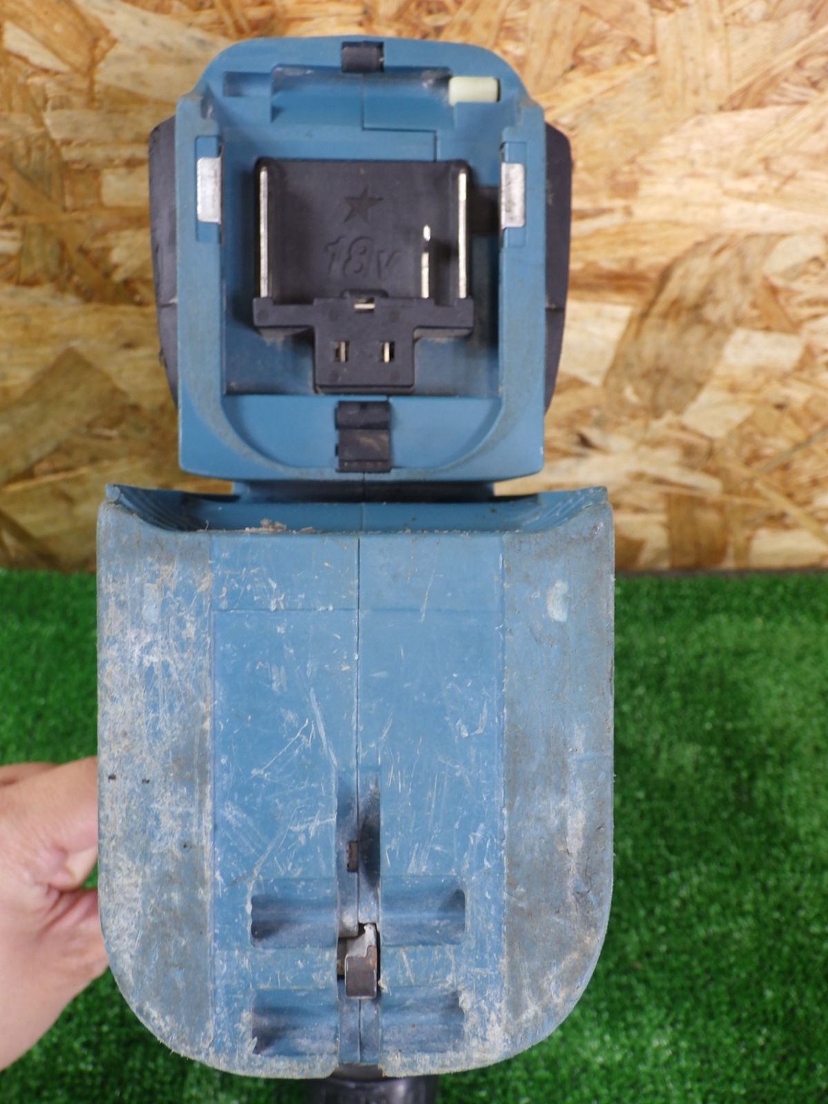 コンクリート 穴あけ