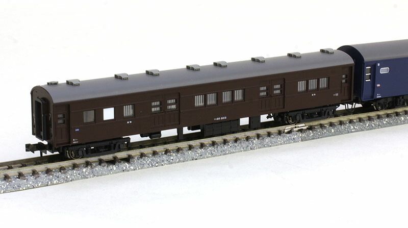 激レア★　KATO ED70 寝台急行つるぎ10-1387 基本7両+増結3 寝台急行「つるぎ」基本・増結セット 入線です。KATO 10-1387/10