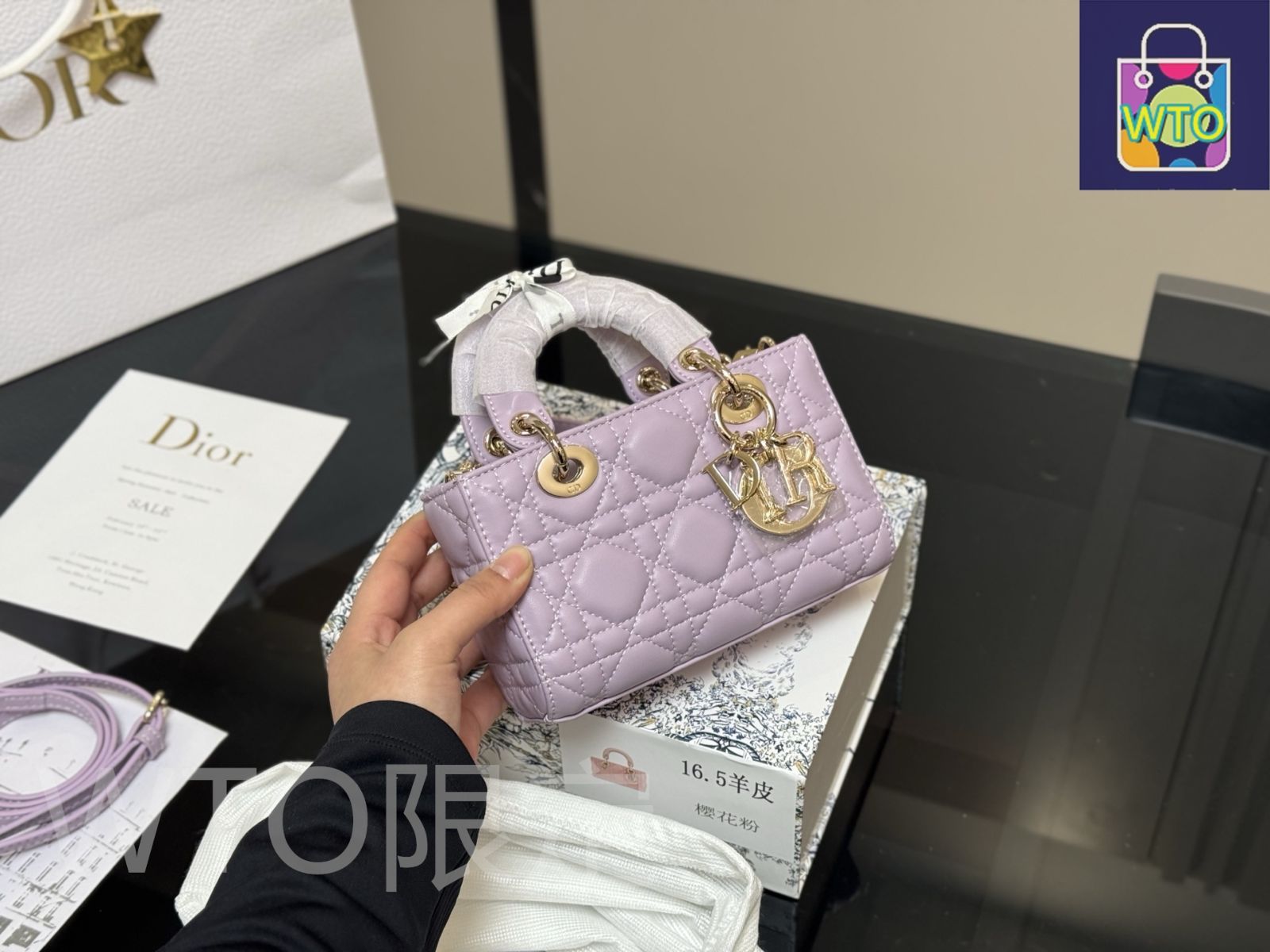 Dior MINISKIRT 関税込 ディオールの期間限定割引 今日特価】Dior Lady Lambskin Horizontal Lady Dior Bag