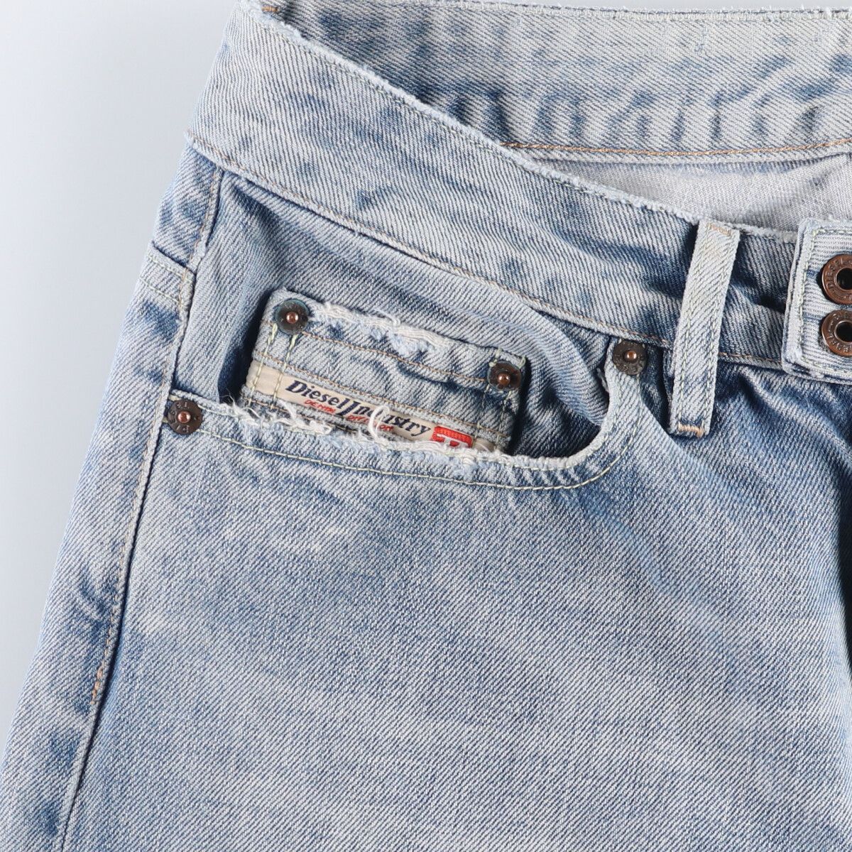 ストレートデニムパンツ イタリア製