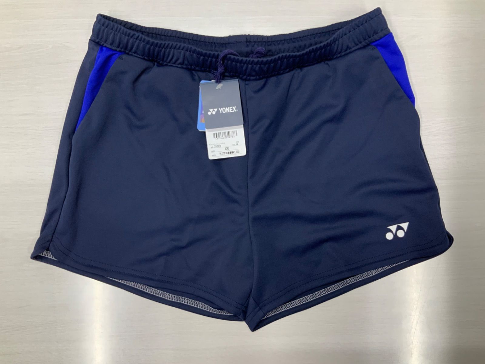 年末・年始感謝セール️ 50％OFF 新品　ヨネックスレディース　シュートパンツ ２５０６９ XOサイズ