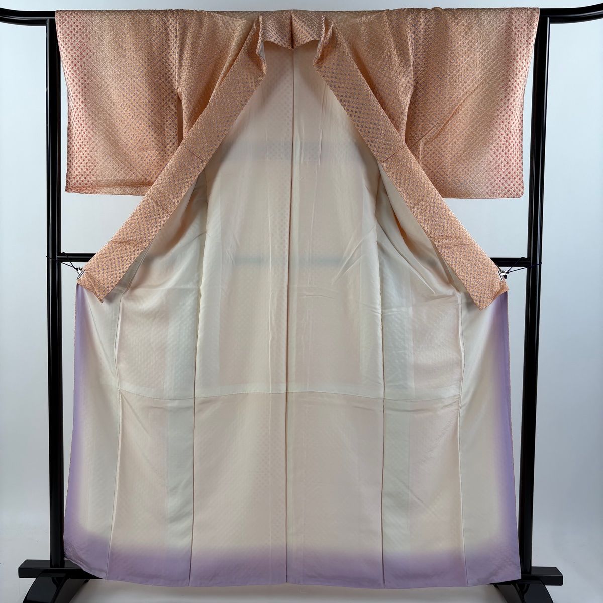 美品 小紋 総絞り 鹿の子 すみれ色 身丈157.5cm 裄丈64.0cm 正絹 美品 小紋 総絞り 鹿の子 すみれ色 身丈157.5cm 裄丈64.0cm 正絹