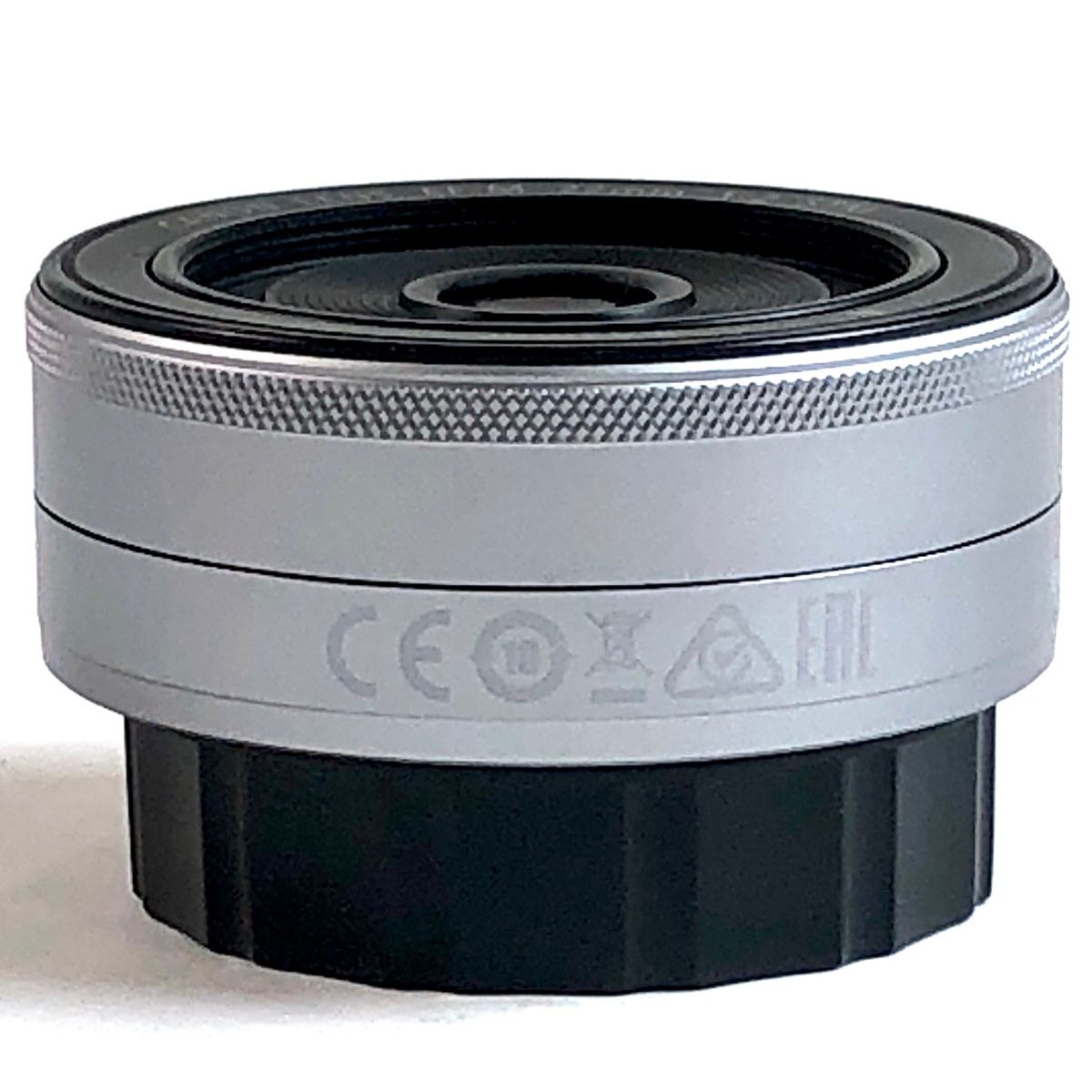 キヤノン　EF-M 22mm STM　シルバー Amazon.co.jp: Canon 単焦点広角レンズ EF-M22mm F2 STM