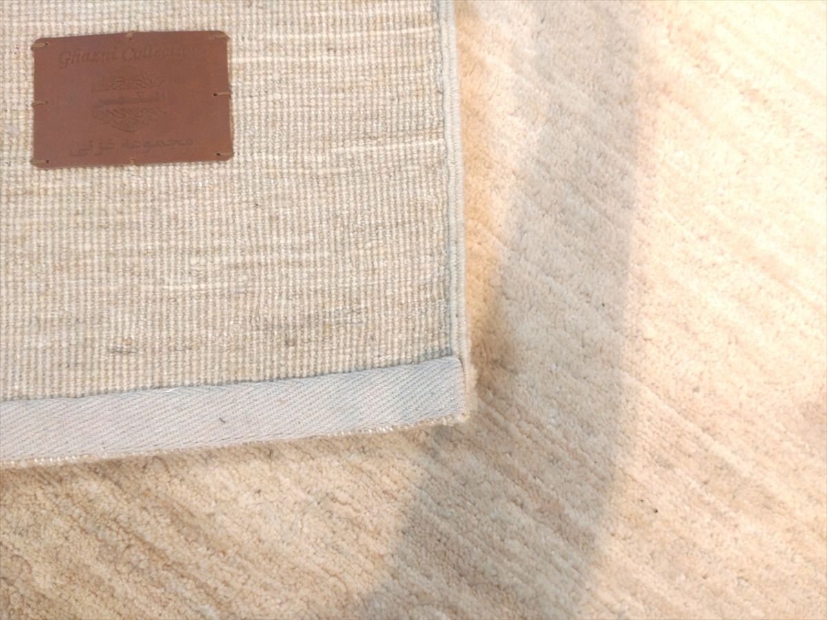 約250x200cm アイボリー