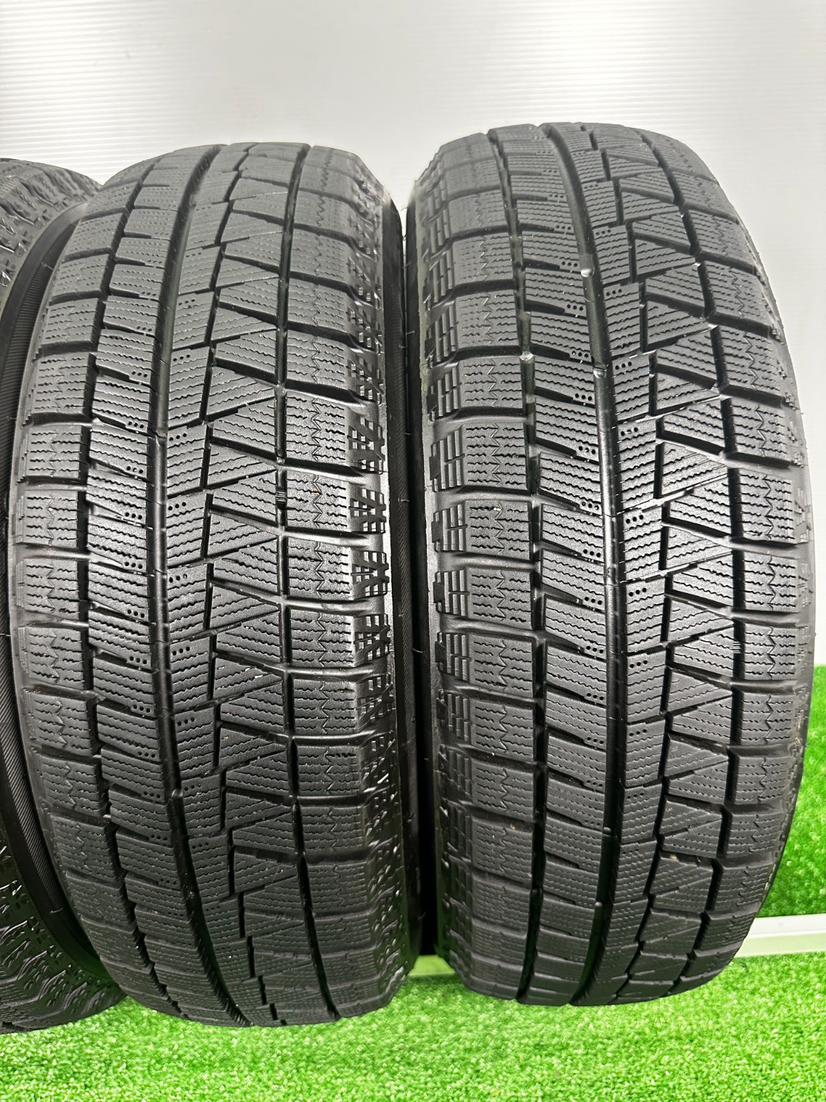 冬タイヤ スタッドレス