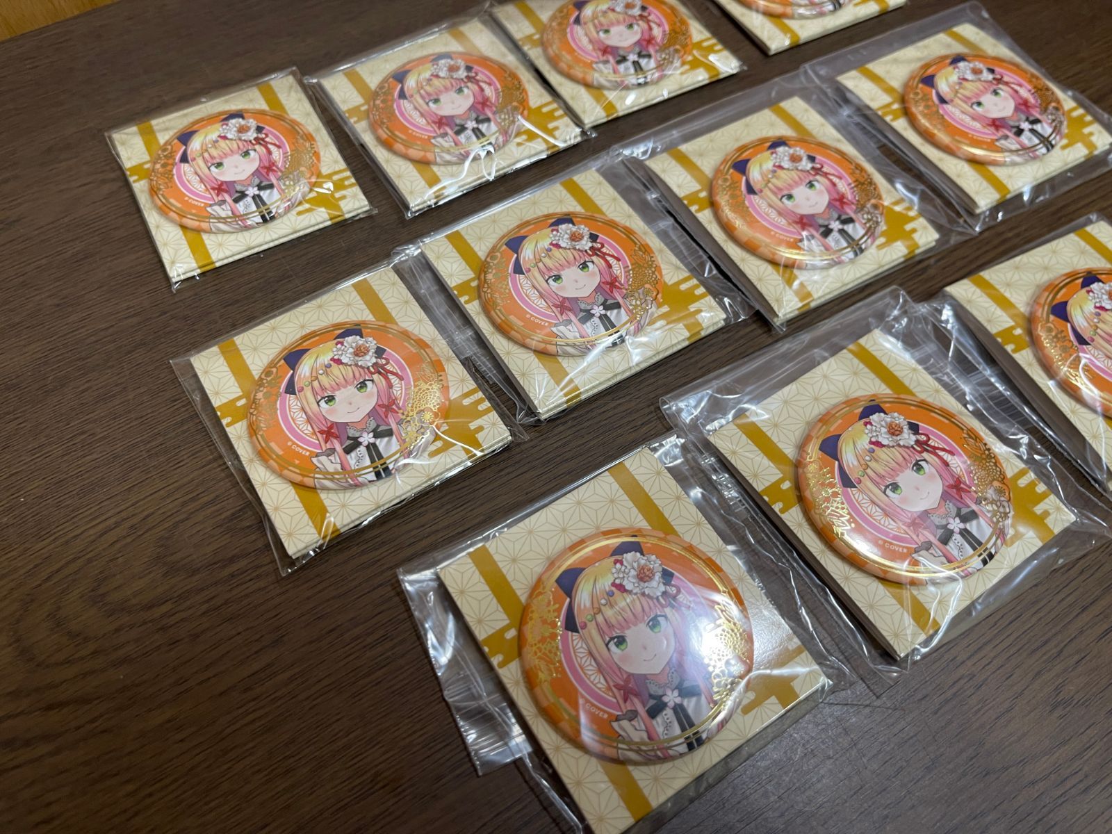 ランダム箔押し缶バッジ 正月衣装ver.