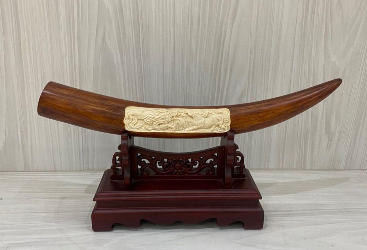 天然マンモス牙美しい手作り彫刻龍馬精神置物 天然マンモス牙美しい手作り彫刻龍馬精神置物 根付 マンモス牙