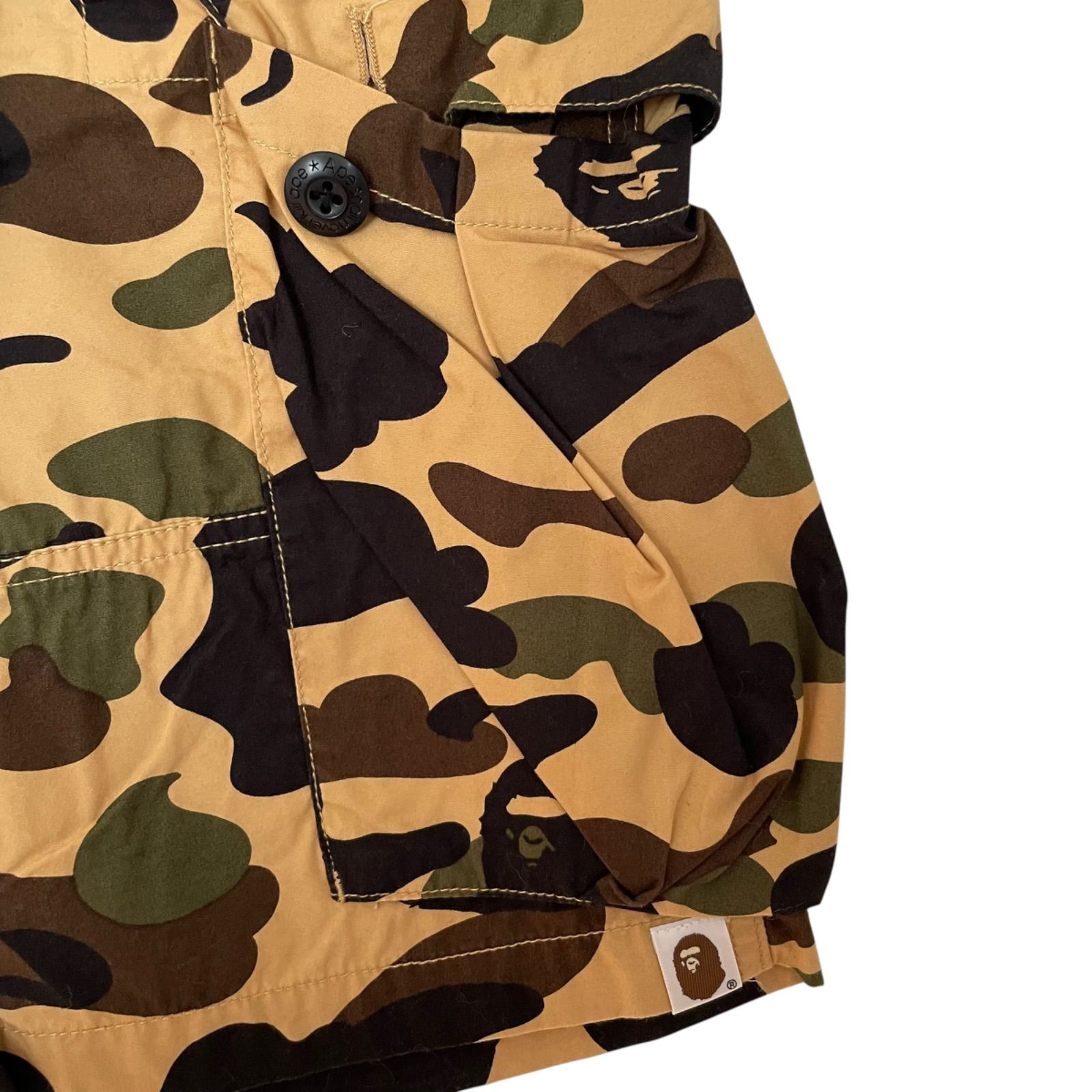 ★A BATHING APE★ショートパンツ デニム カモフラ 迷彩 切りっぱ ☆A BATHING APE☆ショートパンツ デニム カモフラ 迷彩 切