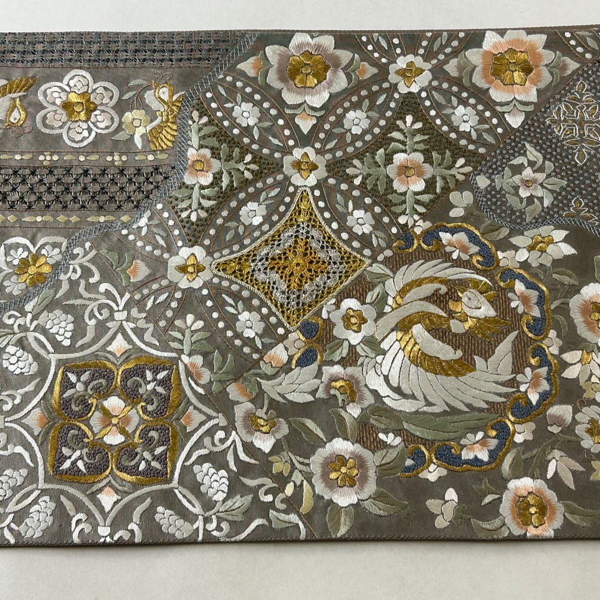 袋帯 美品 逸品 鳳凰 草花 刺繍 金糸 灰茶 六通 正絹 【中古