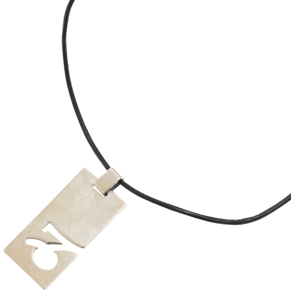 GUCCI (グッチ) CAPRICORN Necklace Top プレート ペンダントトップ やぎ座モチーフ シルバー