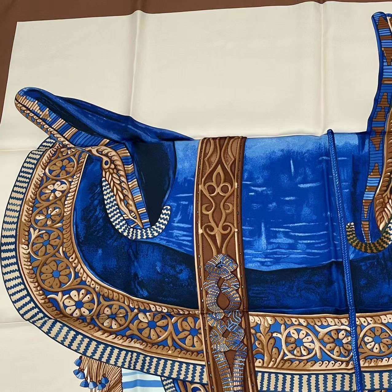 エルメス スカーフ 90cm 未使用保管レア品❗️「マジックケリー」柄