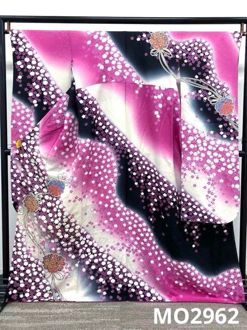 振袖 豪華 桜 金駒 金彩 銀通し 絞り身丈164cm - メルカリ