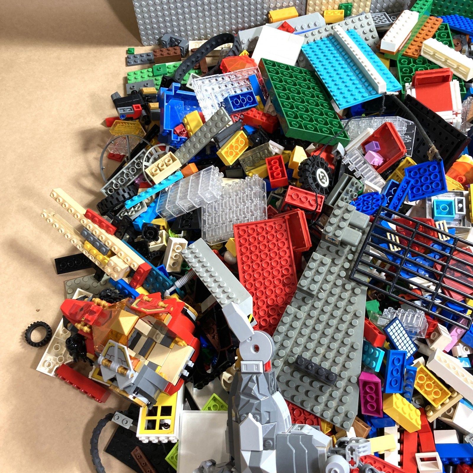 レゴ ブロック 大量 約10kgセット まとめ 基盤 船 車等 LEGO □ レゴ ブロック 大量 約10kgセット まとめ 基盤 船 車等 LEGO □