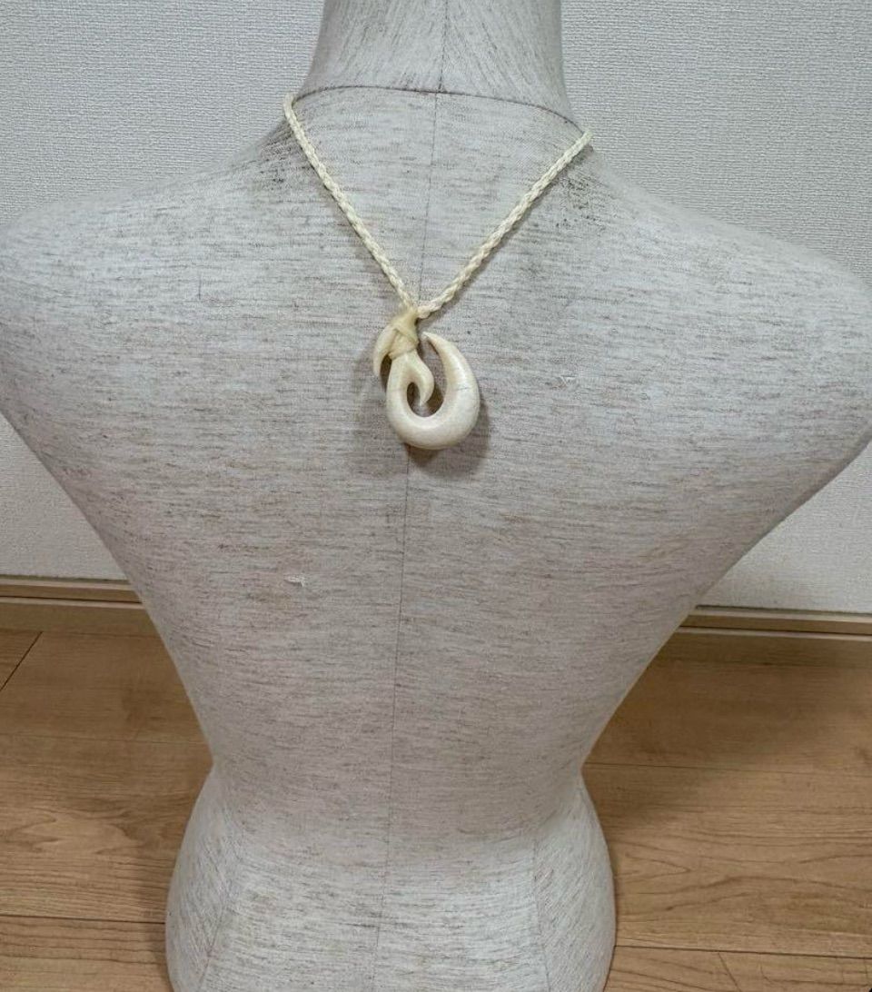 ボーンカービングネックレス(sw69)Sサイズ マッコウ - メルカリ