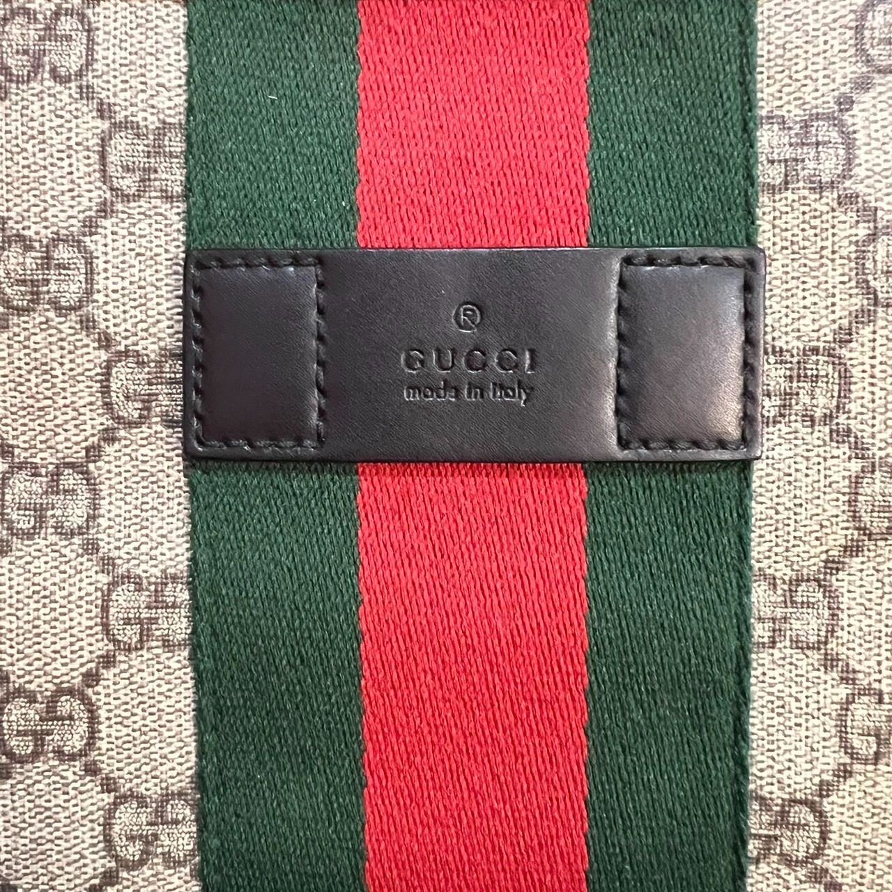 美品☆GUCCI グッチ GGキャンバス クラッチバッグ メンズ レディース ユニセックス 男女兼用 大容量 イタリア製 モノグラム ブラックレザー  内ポケット有 シリアルナンバー有 ビジネスグッズ - メルカリ