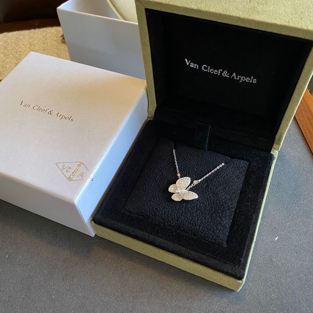 Van Cleef - Arpels ヴァン クリーフ＆アーペルの VCAフルダイヤモンド バタフライ ネックレス｜ ｜