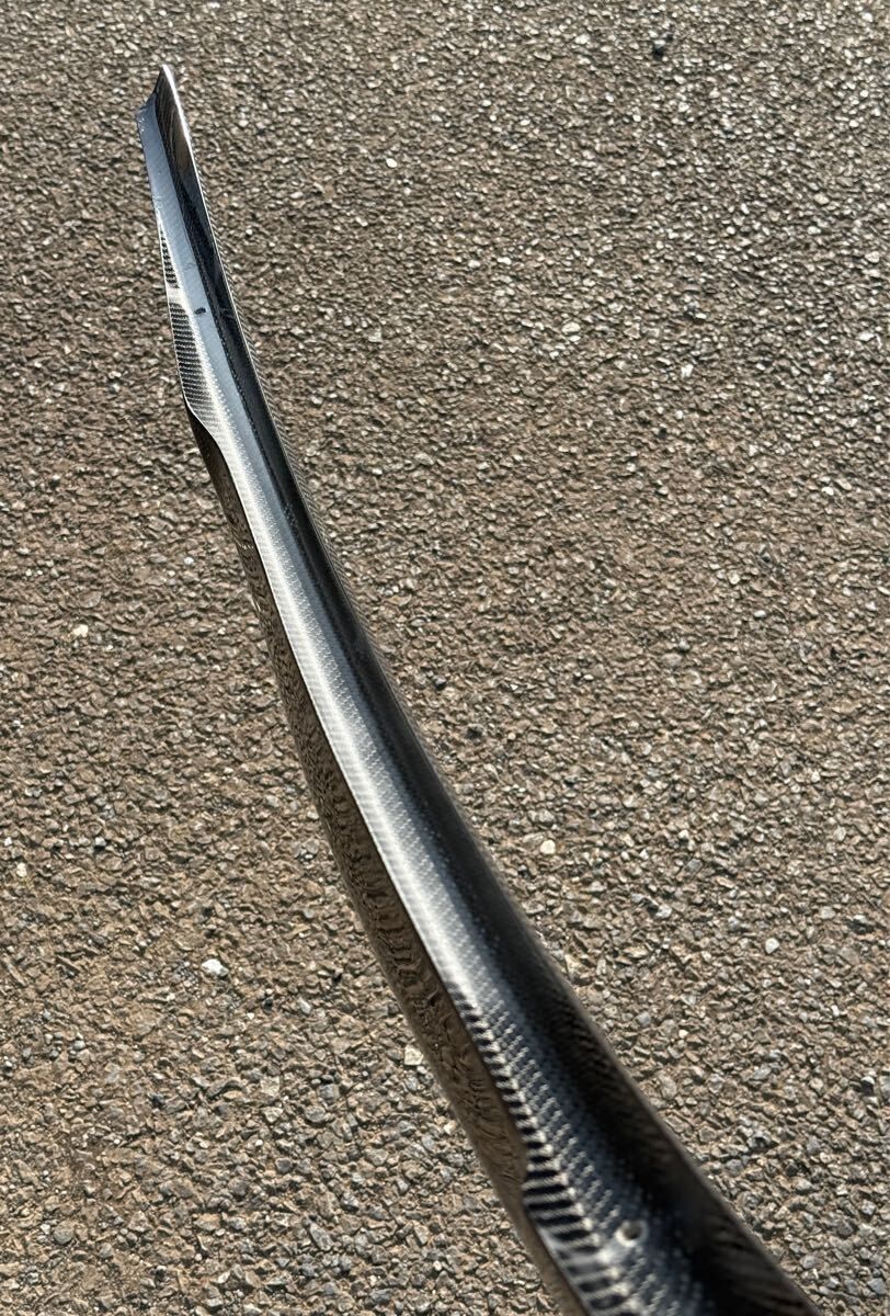 8V