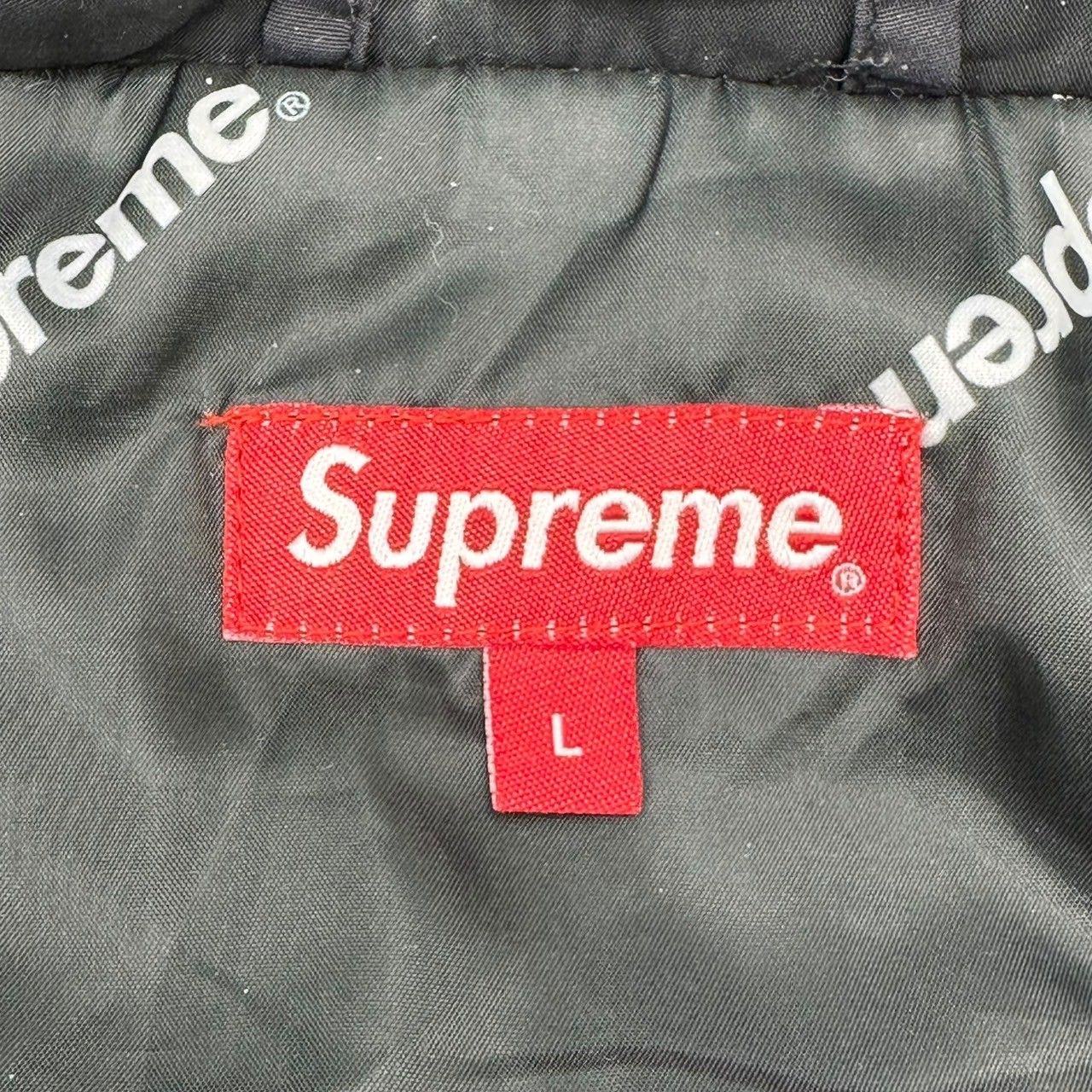 SUPREME(シュプリーム) 17AW Hooded Logo Half Zip Pullover 
