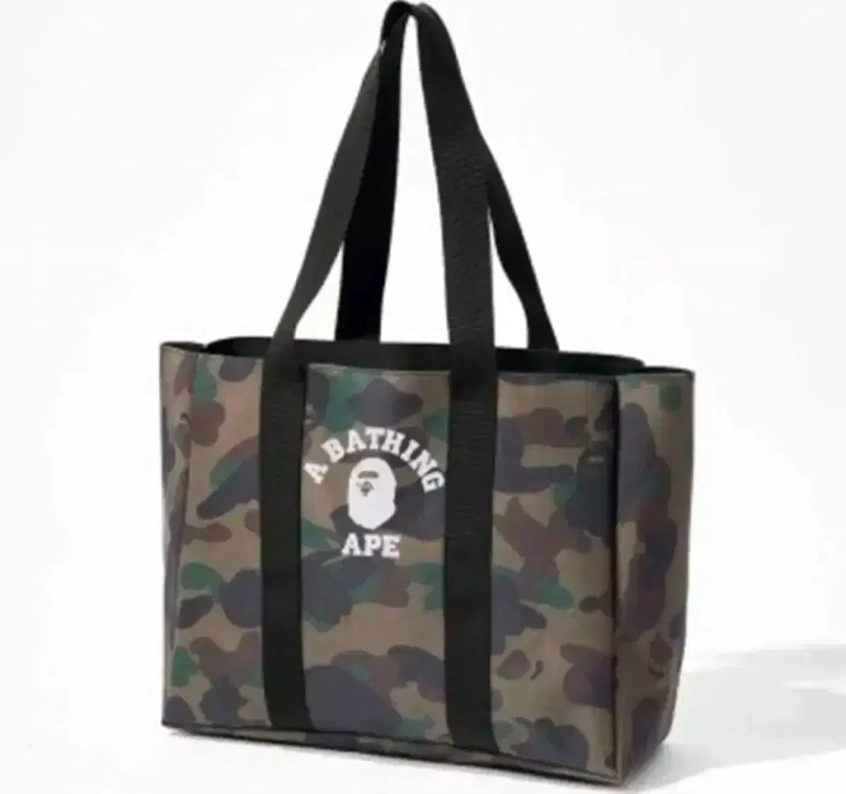 全国配送 A BATHING APE アベイシングエイプ カモ バッグ スマート 10 毎月発行