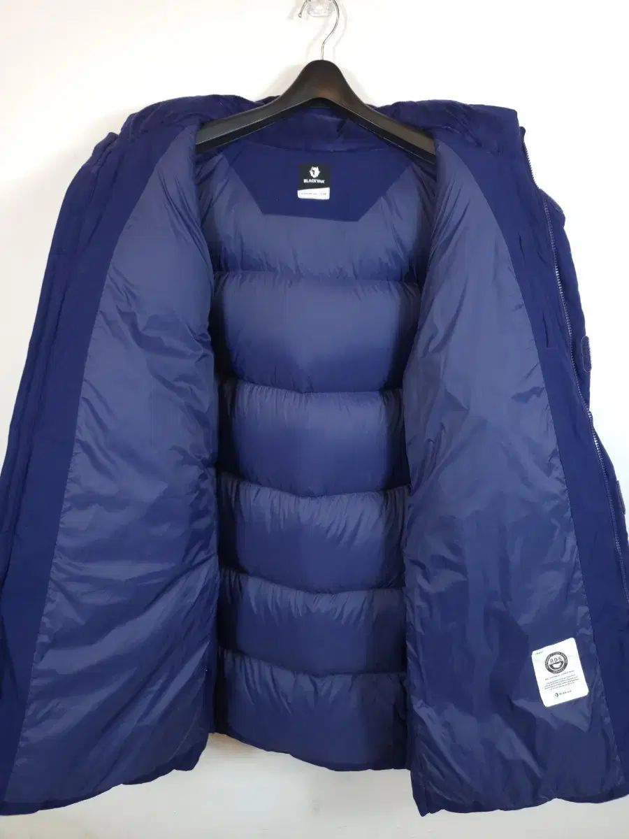 ロングダウンフーディーダウンジャケット