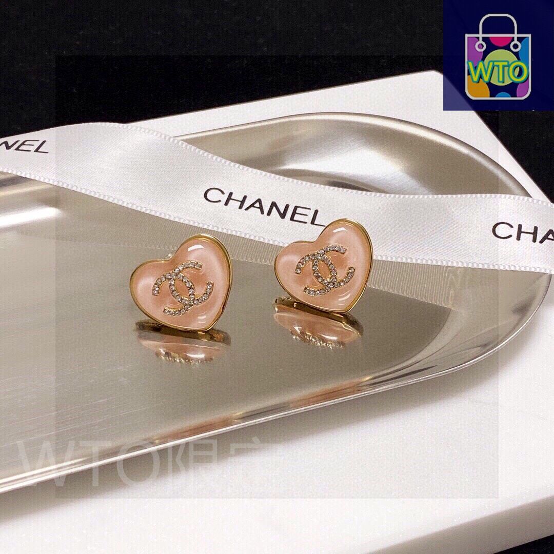 今日WTO】Chanel クラシック ピンク ハート ダブル C ピアス