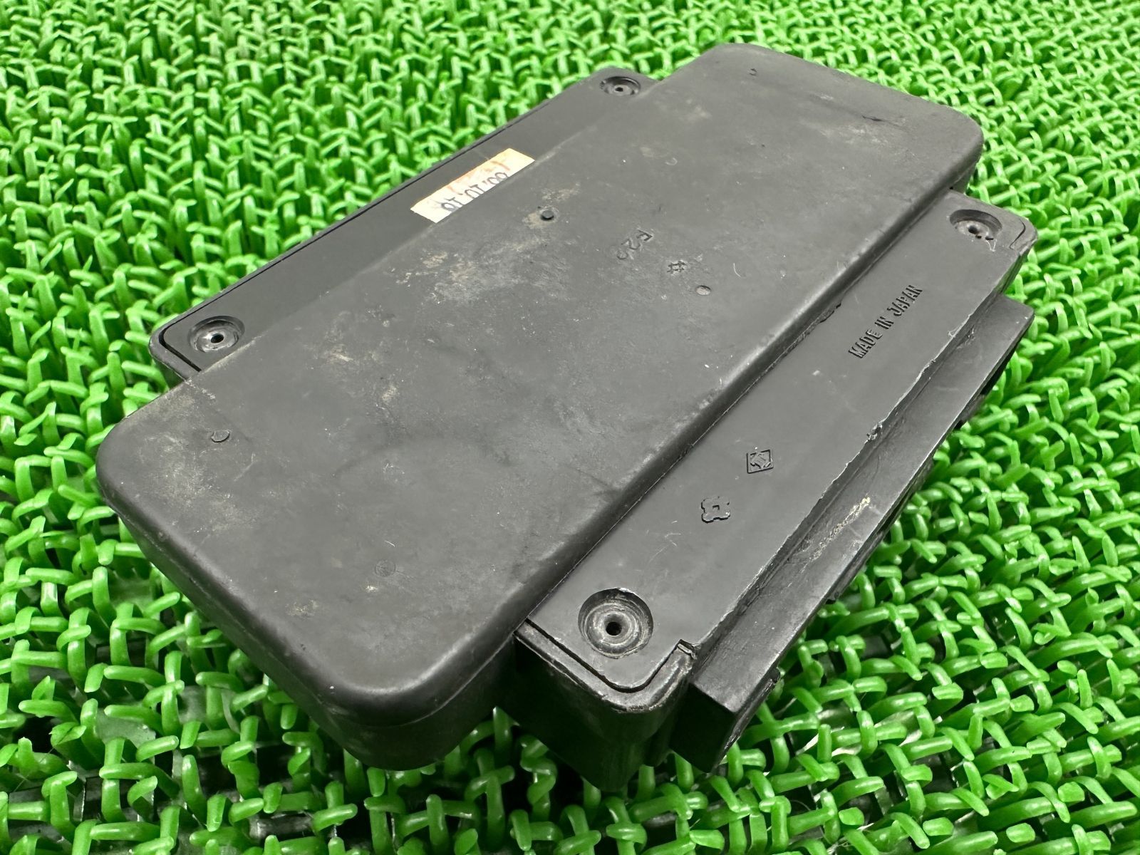 専用出品 ゼファー400 ヒューズボックス 26021-1057 カワサキ 純正 中古