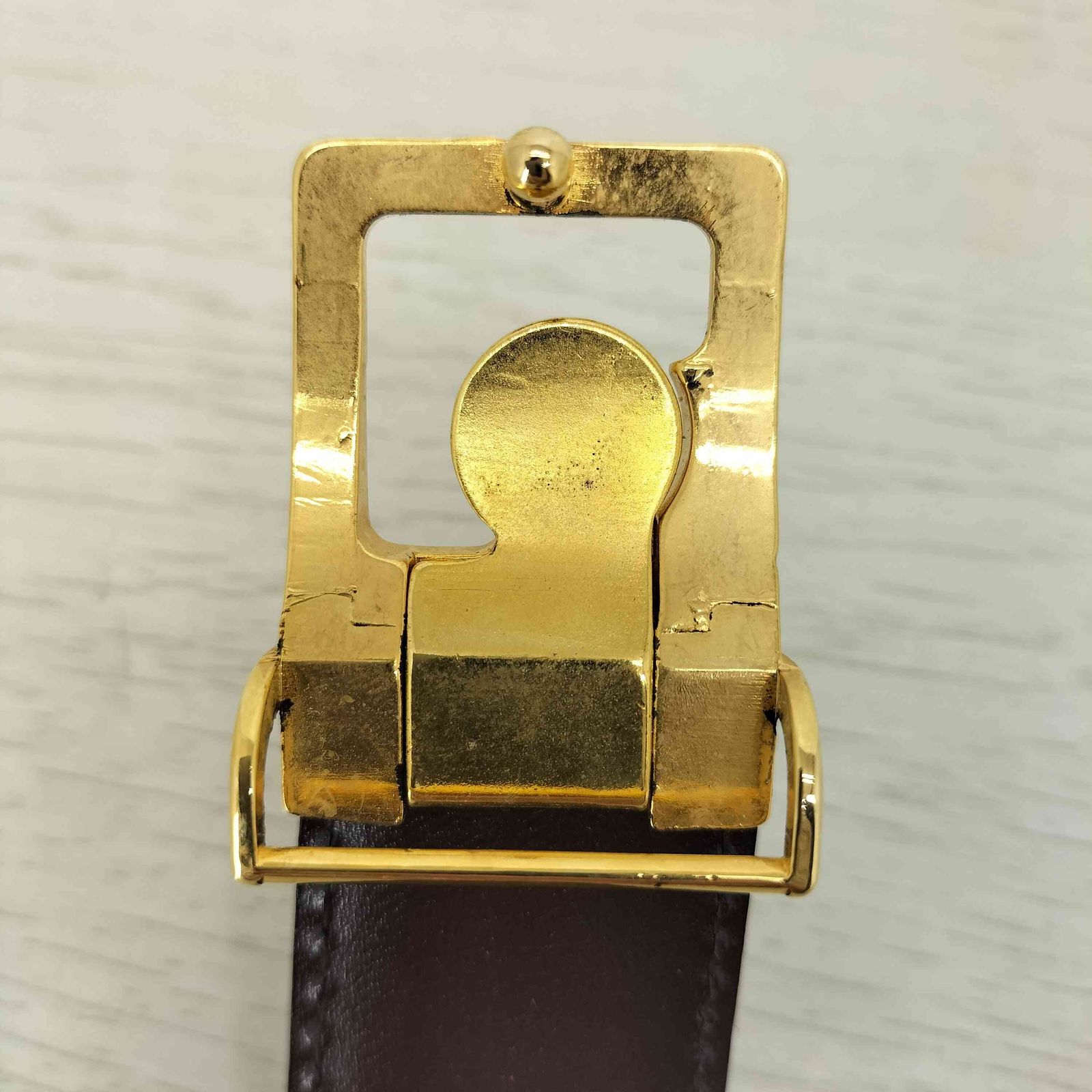 Christian Dior ロゴ バックル ゴールド クリスチャンディオール Christian Dior ロゴ入り ゴールド