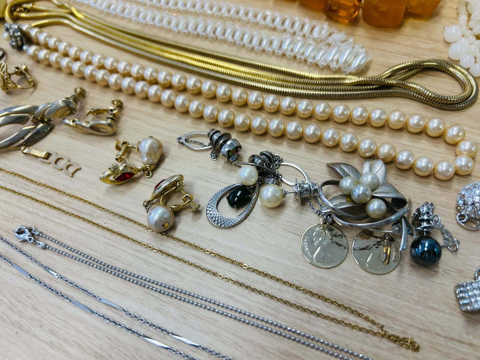 遺品整理】アクセサリー ジュエリー まとめ売り - メルカリ